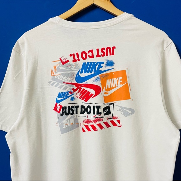NIKE AUTHENTIC SPORTS WEAR WHITE CREW NECK GRAPHIC T-SHIRT FOR MEN’S & WOMEN’S - Picture 3 of 7